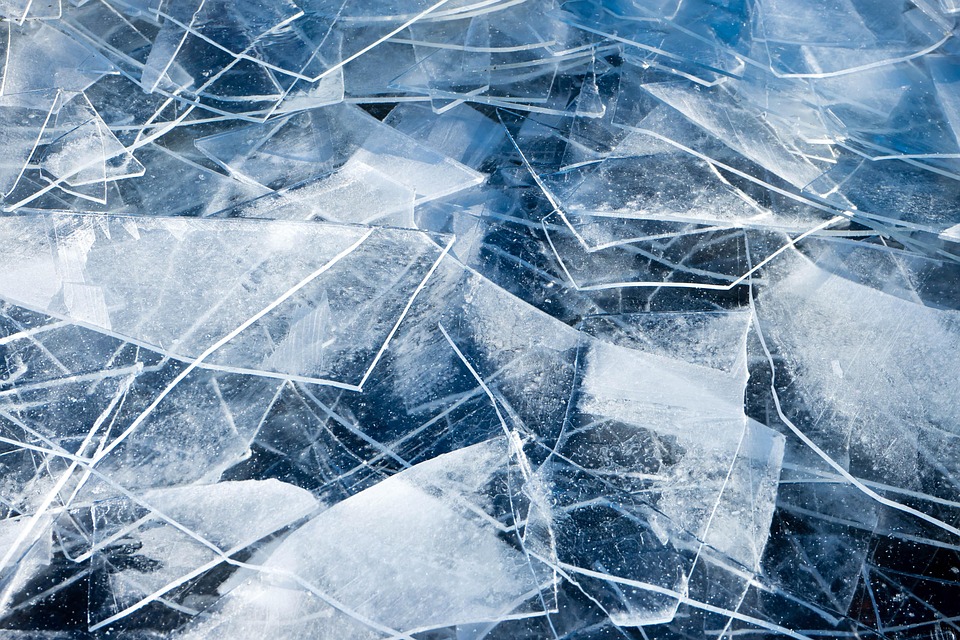 Wie der Klimawandel die Gefahr von Starkregen erhöht und Hausbesitzer vor Versicherungsproblemen stellt - Ein Finanzexperte klärt auf.