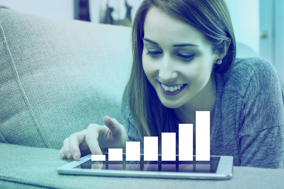 Biotech-Markt im Aufschwung: Cathie Wood kauft verstärkt Aktien - ein Überblick über ihre Biotech-Investments.