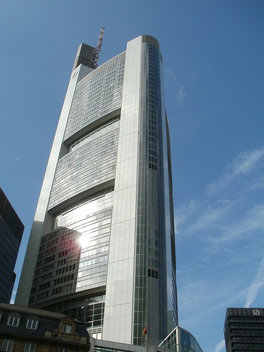 Sicherheitsvorfall bei Commerzbank: Kriminelle buchen Millionen von Kundenkonten ab