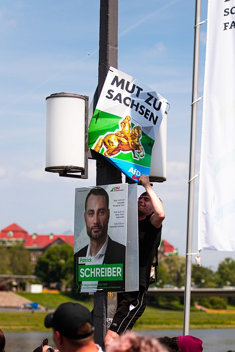 AfD: Warum die deutsche Wirtschaft jetzt Farbe bekennen muss! - Ein Finanzexperte packt aus