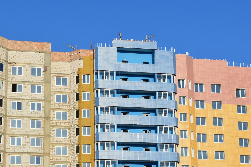 Wohnungsbau in der Krise: Finanzexperten warnen vor düsteren Perspektiven und steigendem Auftragsmangel