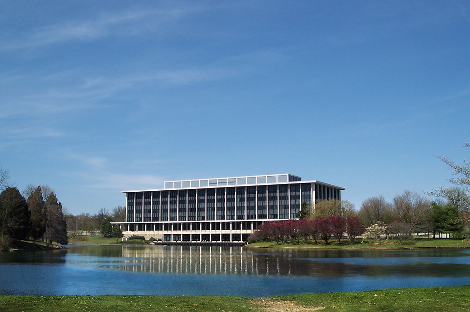 Finanzexperte kritisiert geplante Gesetzesänderung der Bundesregierung - Interview mit DIHK-Hauptgeschäftsführer Martin Wansleben.