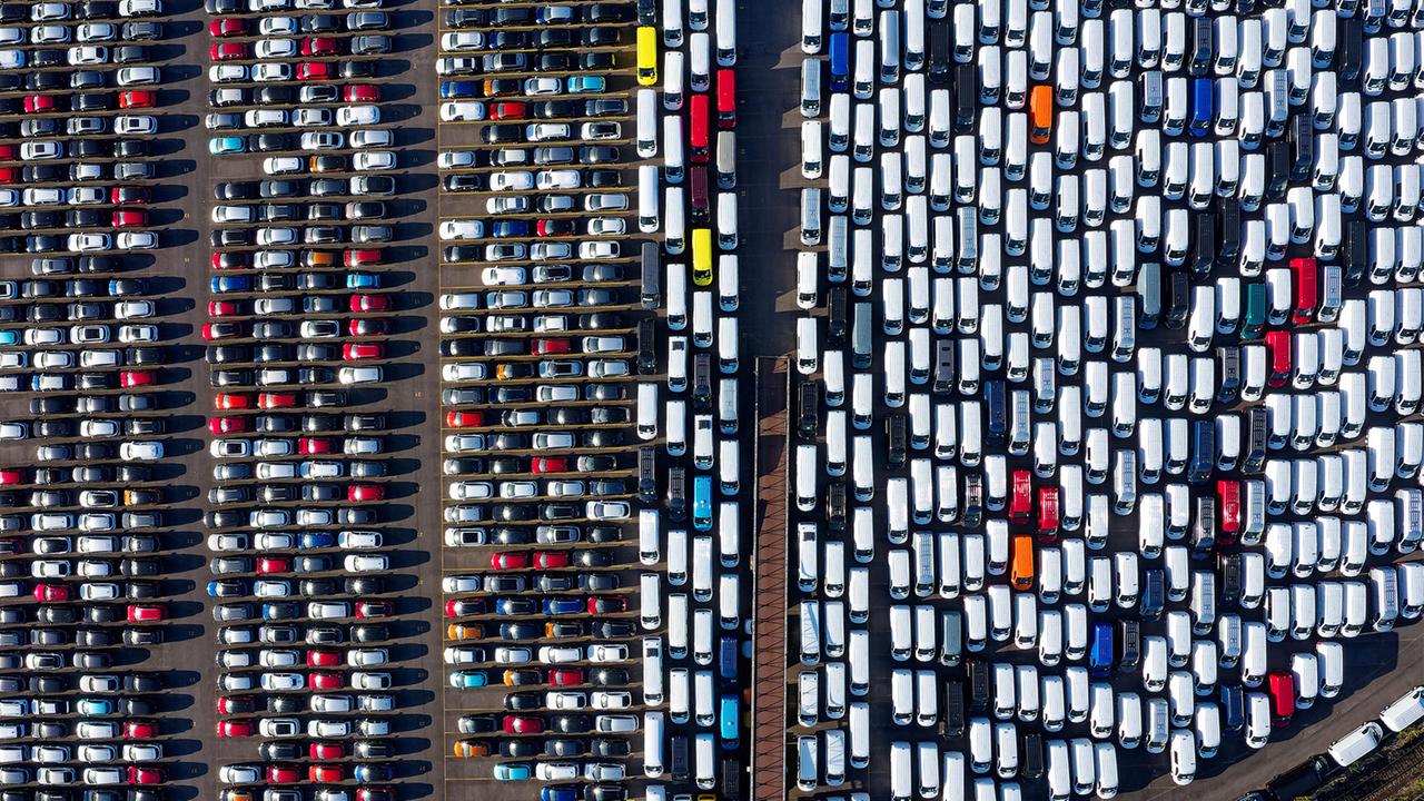 Finanzexperte: 2023 mehr Neuwagen in Deutschland zugelassen - besonders gewerbliche Zulassungen steigen deutlich