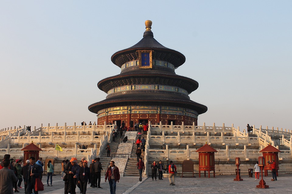Peking drängt Geldmanager in China zu bevorzugter Auflegung von Aktienfonds vor Rentenfonds - Ein Überblick.