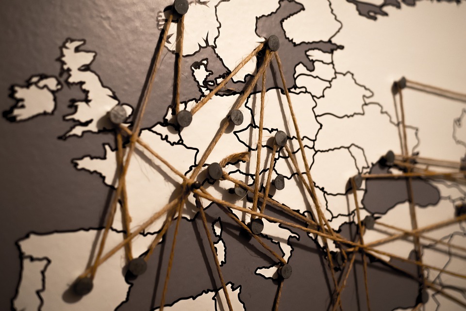 Finanzexperte warnt: Europäische Essenslieferanten unter Druck - HelloFresh, Just Eat Takeaway und Delivery Hero betroffen