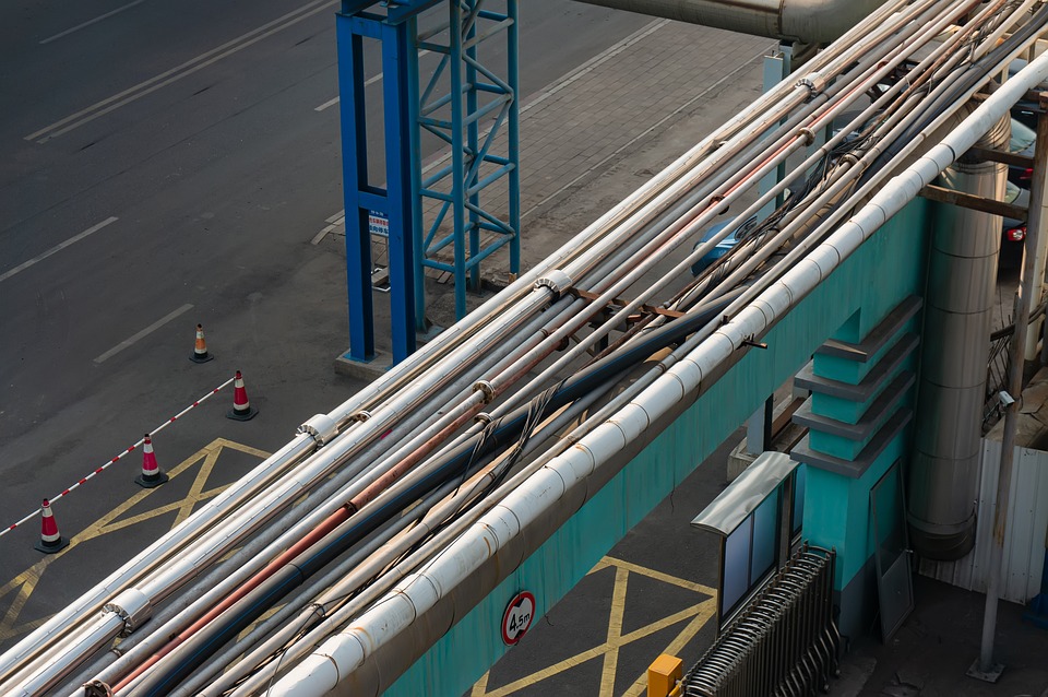 Chemieindustrie: Schwierige Aussichten trotz erreichter Talsohle - Experten warnen vor weiterem Abwärtstrend