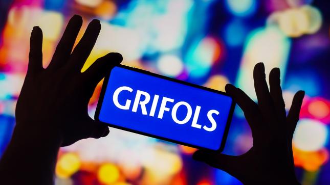 Finanzexperte kritisiert Gewinnschätzung von Grifols: Aktie crasht um 42 Prozent in Madrid