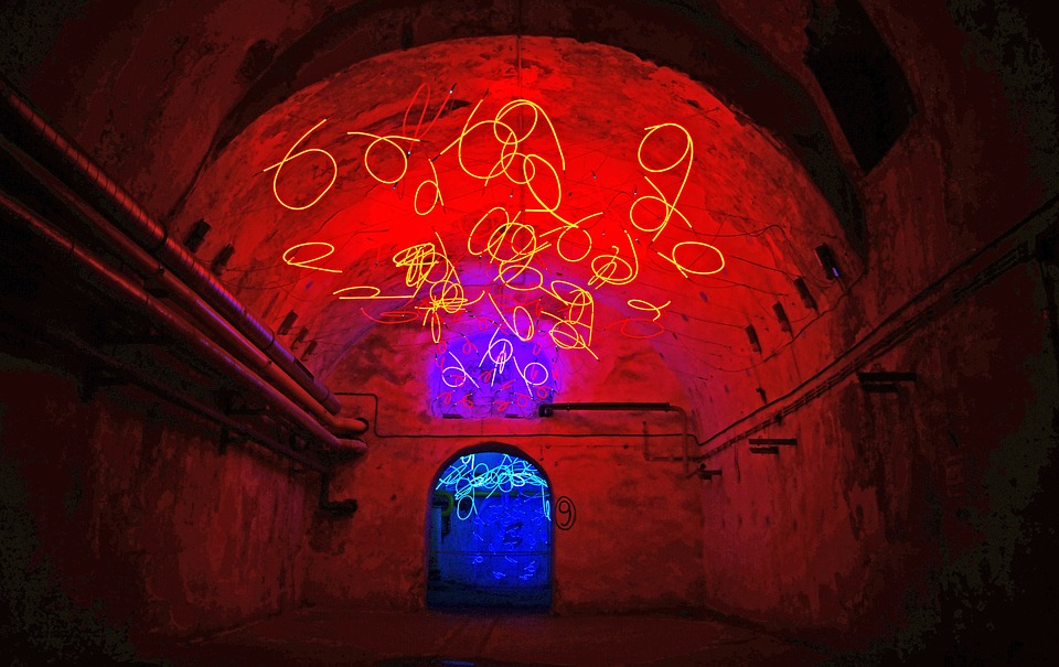 Gebäudeschäden in Unna: Wer übernimmt die Kosten? Ein Finanzexperte erklärt.