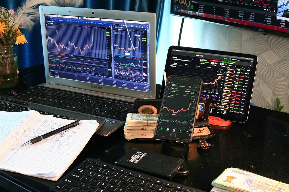 Anstieg der Aktienmärkte: Inflation und Zinssenkungen im Fokus