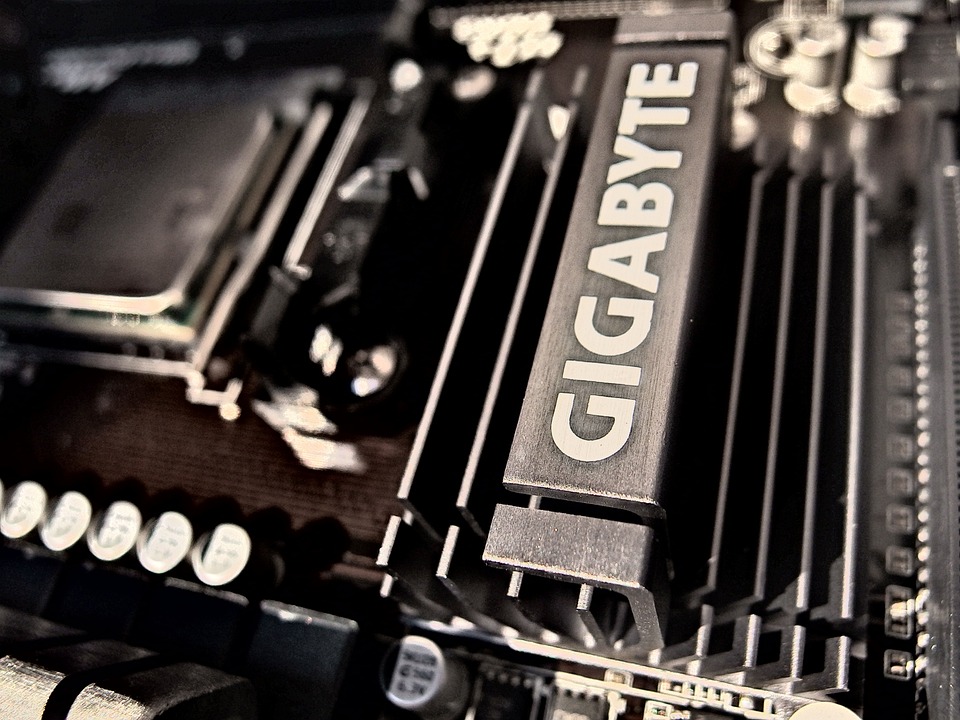 Prognose von Intel enttäuscht die Wall Street - Finanzexperte analysiert den Ausblick des Chip-Riesen