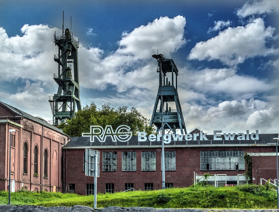 Zwangsversteigerung: Finanzexperte analysiert Doppelhaushälfte in Recklinghausen