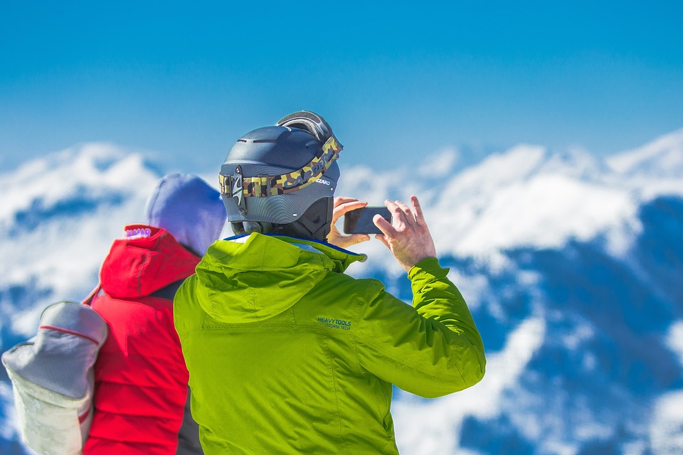 Snap legt nachbörslich Bilanz vor: Verluste steigen, Umsatz fällt - Experten überrascht
