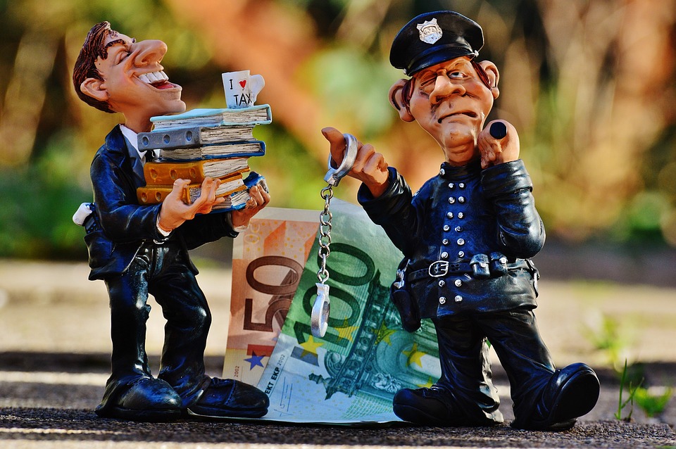 Steuererklärung 2023 und 2024: Fristen im Blick behalten - Expertenrat für Steuerpflichtige