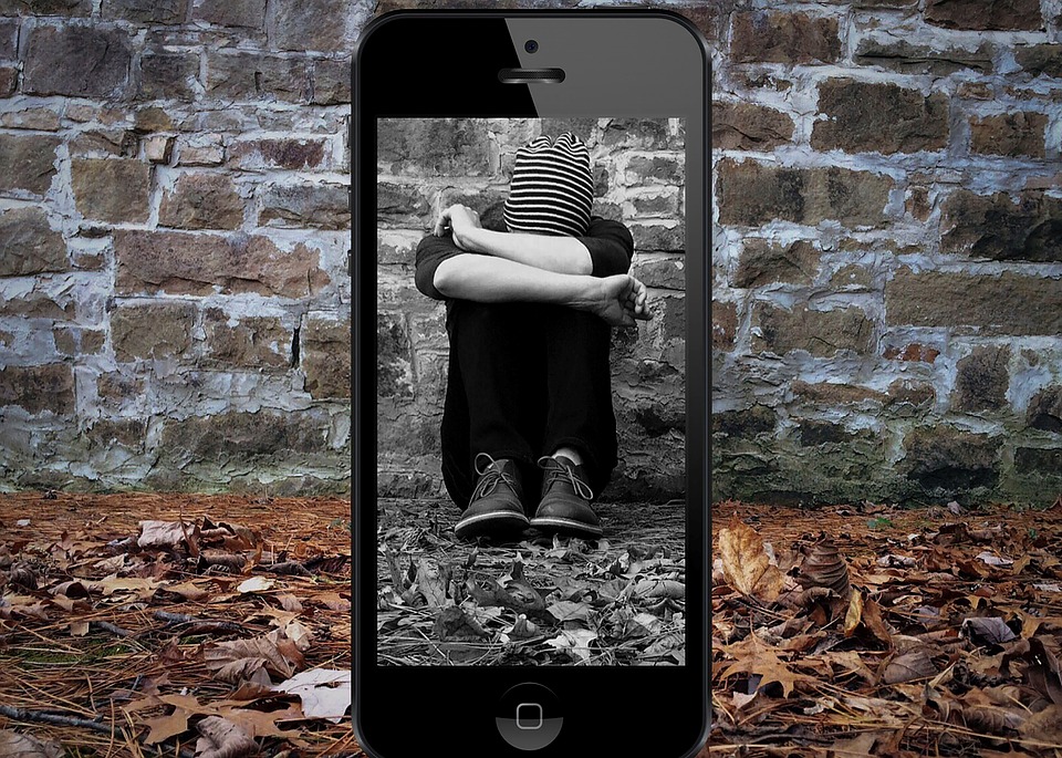 Cybermobbing: So schützen Sie ihre Kinder vor digitalen Gefahren