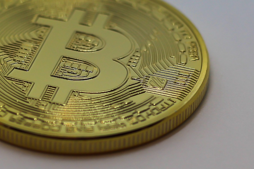 Krypto-Markt: Bitcoin im Plus, Ethereum im Minus, Ripple und Cardano steigen