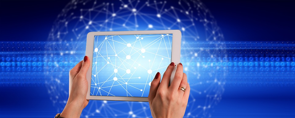 Digitalisierung in deutschen Schulen: Herausforderungen und Chancen   

  Digitalisierung in deutschen Schulen: Chancen und Herausforderungen